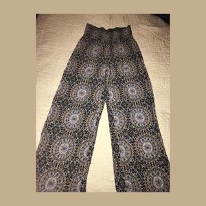 Wide leg navy/blue/gray printed soft pants